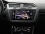 Volkswagen Tiguan 1.4 TSI eHybrid Elegance 245 PK| Dealeronderhouden | Trekhaak | Navigatie | Stoelverwarming | Achteruitrijcamera | Stuurwielverwarming | Artvelours Bekleding | Keyless Access |