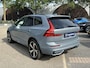 Volvo XC60 2.0 T8 Plug-in hybrid AWD Ultra Dark SOH 100% | 21'' INCH WIELEN | HARMAN KARDON | MEM. SEATS | VOOR & ACHTER STOELEN VERWARMD | STUURWIEL VERWARMD | PANO | KEYLESS | DODE HOEK | RIJKLAAR + 12 MND BOVAG GARANTIE |