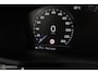 Volvo V60 2.0 T6 Recharge AWD R-Design - Pano - B&W audio - Semi-elektrische trekhaak