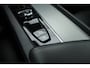 Volvo XC60 2.0 T6 Plug-in hybrid AWD Long Range Plus Dark | Rijklaar | Pano-dak | Trekhaak | 4x Stoel + Stuurverw. | voorruit.verw. | Google |