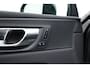 Volvo XC60 2.0 T6 Plug-in hybrid AWD Long Range Plus Dark | Rijklaar | Pano-dak | Trekhaak | 4x Stoel + Stuurverw. | voorruit.verw. | Google |