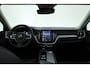 Volvo XC60 2.0 T6 Plug-in hybrid AWD Long Range Plus Dark | Rijklaar | Pano-dak | Trekhaak | 4x Stoel + Stuurverw. | voorruit.verw. | Google |