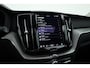 Volvo XC60 2.0 T6 Plug-in hybrid AWD Long Range Plus Dark | Rijklaar | Pano-dak | Trekhaak | 4x Stoel + Stuurverw. | voorruit.verw. | Google |