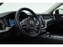 Volvo XC60 2.0 T6 Plug-in hybrid AWD Long Range Plus Dark | Rijklaar | Pano-dak | Trekhaak | 4x Stoel + Stuurverw. | voorruit.verw. | Google |