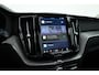 Volvo XC60 2.0 T6 Plug-in hybrid AWD Long Range Plus Dark | Rijklaar | Pano-dak | Trekhaak | 4x Stoel + Stuurverw. | voorruit.verw. | Google |