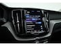 Volvo XC60 2.0 T6 Plug-in hybrid AWD Long Range Plus Dark | Rijklaar | Pano-dak | Trekhaak | 4x Stoel + Stuurverw. | voorruit.verw. | Google |