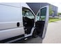 Peugeot Boxer 2.2 BlueHDi 180 L3H2 3.5t Nieuw en BPM vrij |180 pk automaat |2e airbag |Groot scherm |Navi |Climate control |Cruise |Metallic |Mooie camperbasis