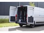 Peugeot Boxer 2.2 BlueHDi 180 L3H2 3.5t Nieuw en BPM vrij |180 pk automaat |2e airbag |Groot scherm |Navi |Climate control |Cruise |Metallic |Mooie camperbasis