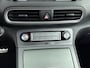 Hyundai Kona Electric EV Premium 64 kWh | SOH 96,5 | Lederen bekleding | Stoel Verwarming / Verkoeling | Parkeersensoren | Dodehoek detectie |