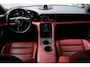 Porsche Taycan Turbo 93 kWh DEALER OND. NP 173.600,- BTW-AUTO!