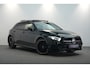 Mercedes-Benz A-klasse 250 e AMG ✅ 19" AMG ✅ PANO ✅ CAMERA ✅ NIGHT ✅ SFEERVERLICHTING ✅ MULTIBEAM ✅ CRUISE ✅ BTW ✅ 1.EIG