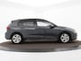 Volkswagen Golf 1.0 eTSI 110pk DSG Life · Camera · Apple/Android Car Play · Navigatie · Sfeerverlichting · 16'' Inch · Garantie t/m 04-02-2028 of 100.000km