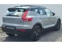 Volvo XC40 2.0 B3 Ultra Black Edition 20” Wielen - Panoramadak - Lounge-pakket - Harman Kardon Audio - 360 Cam - Alarm - Climate - R980 Interieur – Power seats met memory Links - Two Tone – Full led koplampen –Donkere hemel