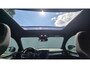 Volvo XC40 2.0 B3 Ultra Black Edition 20” Wielen - Panoramadak - Lounge-pakket - Harman Kardon Audio - 360 Cam - Alarm - Climate - R980 Interieur – Power seats met memory Links - Two Tone – Full led koplampen –Donkere hemel