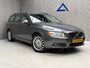 Volvo V70 2.5T Momentum / NAP / Goed Onderhouden / APK
