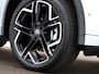 Volkswagen Tiguan 1.5 eHybrid 204pk DSG R-Line Edition · Panoramadak · 360 Camera · Inklap. Trekhaak · Matrix LED · Stuur- & Stoelverwarming + Massage · Achterbank verwarmd · Garantie t/m 09-10-2030 of 100.000km