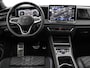 Volkswagen Tiguan 1.5 eHybrid 204pk DSG R-Line Edition · Panoramadak · 360 Camera · Inklap. Trekhaak · Matrix LED · Stuur- & Stoelverwarming + Massage · Achterbank verwarmd · Garantie t/m 09-10-2030 of 100.000km