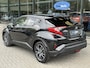 Toyota C-HR / C-HR+ 1.8 Hybrid Executive | Leer | Camera | 18" | DAB+ | Keyless | Winter-pakket | Adaptive CC | PDC | Dealer onderhouden Interesse, Proefrit? Bel of app met: 06-24 28 28 42/ 06-42130156