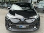 Toyota C-HR / C-HR+ 1.8 Hybrid Executive | Leer | Camera | 18" | DAB+ | Keyless | Winter-pakket | Adaptive CC | PDC | Dealer onderhouden Interesse, Proefrit? Bel of app met: 06-24 28 28 42/ 06-42130156