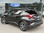 Toyota C-HR / C-HR+ 1.8 Hybrid Executive | Leer | Camera | 18" | DAB+ | Keyless | Winter-pakket | Adaptive CC | PDC | Dealer onderhouden Interesse, Proefrit? Bel of app met: 06-24 28 28 42/ 06-42130156