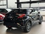 Toyota C-HR / C-HR+ 1.8 Hybrid Executive | Leer | Camera | 18" | DAB+ | Keyless | Winter-pakket | Adaptive CC | PDC | Dealer onderhouden Interesse, Proefrit? Bel of app met: 06-24 28 28 42/ 06-42130156