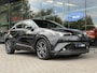 Toyota C-HR / C-HR+ 1.8 Hybrid Executive | Leer | Camera | 18" | DAB+ | Keyless | Winter-pakket | Adaptive CC | PDC | Dealer onderhouden Interesse, Proefrit? Bel of app met: 06-24 28 28 42/ 06-42130156
