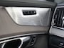 Volvo XC90 T8 AWD Ultra Dark | Massage | Luchtvering | Trekhaak | 360° Camera |
