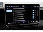 Volkswagen Tiguan 1.5 eHybrid R-Line 272PK / 200kW DSG, 60 maanden / 100.000km garantie, Black Style pakket, Harman Kardon geluidssysteem, head-up display, wegklapbare trekhaak, 20" 'York' LMV, LED Matrix (IQ.Lights) met dynamische richtingaanwijzers, verwarmbare voorstoelen, verwarmbare achterbank, verwarmbaar multifunctioneel lederen stuurwiel, verwarmbare voorruit, adaptieve cruise control (ACC) met Travel Assist, parkeerassistent (Park Assist Pro), keyless access, elektrische achterklep (Easy Open & Close), privacy glas, elektrisch verstel-, verwarm- en inklapbare buitenspiegels, draadloze telefoonlader, 3-zone climatronic, DAB+, dodehoekdetectie (Side Assist), draadloos Apple Carplay & Android Auto, dynamisch grootlichtassistent (Dynamic Light Assist) etc.