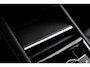 Volkswagen Tiguan 1.5 eHybrid R-Line 272PK / 200kW DSG, 60 maanden / 100.000km garantie, Black Style pakket, Harman Kardon geluidssysteem, head-up display, wegklapbare trekhaak, 20" 'York' LMV, LED Matrix (IQ.Lights) met dynamische richtingaanwijzers, verwarmbare voorstoelen, verwarmbare achterbank, verwarmbaar multifunctioneel lederen stuurwiel, verwarmbare voorruit, adaptieve cruise control (ACC) met Travel Assist, parkeerassistent (Park Assist Pro), keyless access, elektrische achterklep (Easy Open & Close), privacy glas, elektrisch verstel-, verwarm- en inklapbare buitenspiegels, draadloze telefoonlader, 3-zone climatronic, DAB+, dodehoekdetectie (Side Assist), draadloos Apple Carplay & Android Auto, dynamisch grootlichtassistent (Dynamic Light Assist) etc.