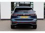 Volkswagen Tiguan 1.5 eHybrid R-Line 272PK / 200kW DSG, 60 maanden / 100.000km garantie, Black Style pakket, Harman Kardon geluidssysteem, head-up display, wegklapbare trekhaak, 20" 'York' LMV, LED Matrix (IQ.Lights) met dynamische richtingaanwijzers, verwarmbare voorstoelen, verwarmbare achterbank, verwarmbaar multifunctioneel lederen stuurwiel, verwarmbare voorruit, adaptieve cruise control (ACC) met Travel Assist, parkeerassistent (Park Assist Pro), keyless access, elektrische achterklep (Easy Open & Close), privacy glas, elektrisch verstel-, verwarm- en inklapbare buitenspiegels, draadloze telefoonlader, 3-zone climatronic, DAB+, dodehoekdetectie (Side Assist), draadloos Apple Carplay & Android Auto, dynamisch grootlichtassistent (Dynamic Light Assist) etc.