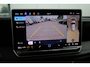 Volkswagen Tiguan 1.5 eHybrid R-Line 272PK / 200kW DSG, 60 maanden / 100.000km garantie, Black Style pakket, Harman Kardon geluidssysteem, head-up display, wegklapbare trekhaak, 20" 'York' LMV, LED Matrix (IQ.Lights) met dynamische richtingaanwijzers, verwarmbare voorstoelen, verwarmbare achterbank, verwarmbaar multifunctioneel lederen stuurwiel, verwarmbare voorruit, adaptieve cruise control (ACC) met Travel Assist, parkeerassistent (Park Assist Pro), keyless access, elektrische achterklep (Easy Open & Close), privacy glas, elektrisch verstel-, verwarm- en inklapbare buitenspiegels, draadloze telefoonlader, 3-zone climatronic, DAB+, dodehoekdetectie (Side Assist), draadloos Apple Carplay & Android Auto, dynamisch grootlichtassistent (Dynamic Light Assist) etc.