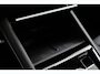 Volkswagen Tiguan 1.5 eHybrid R-Line 272PK / 200kW DSG, 60 maanden / 100.000km garantie, Black Style pakket, Harman Kardon geluidssysteem, head-up display, wegklapbare trekhaak, 20" 'York' LMV, LED Matrix (IQ.Lights) met dynamische richtingaanwijzers, verwarmbare voorstoelen, verwarmbare achterbank, verwarmbaar multifunctioneel lederen stuurwiel, verwarmbare voorruit, adaptieve cruise control (ACC) met Travel Assist, parkeerassistent (Park Assist Pro), keyless access, elektrische achterklep (Easy Open & Close), privacy glas, elektrisch verstel-, verwarm- en inklapbare buitenspiegels, draadloze telefoonlader, 3-zone climatronic, DAB+, dodehoekdetectie (Side Assist), draadloos Apple Carplay & Android Auto, dynamisch grootlichtassistent (Dynamic Light Assist) etc.