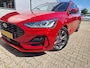 Ford Focus Wagon 1.0 EcoBoost Hybrid ST Line X Bellen voor bezichtiging | Fantastic Red | Winterpack | Driver Ass Pack | Camera | Origin NL Auto |