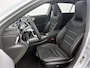 Mercedes-Benz A-klasse 250 e 140 Year Edition | Premium Plus | Parkeerpakket | Panoramaschuifdak | 360° camera | Burmester surround sound system | 19 inch multispaaks lichtmetalen AMG-velgen |