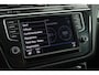 Volkswagen Tiguan 2.0 TSI 180pk DSG 4Motion R-Line Highline Trekhaak Keyless Virtual Cockpit Navigatie