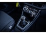 Volkswagen T-Cross 1.0 TSI Life | Cruise control adaptief | Parkeersensoren voor en achter | Trekhaak