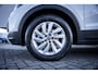 Volkswagen T-Cross 1.0 TSI Life | Cruise control adaptief | Parkeersensoren voor en achter | Trekhaak