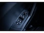 Volkswagen T-Cross 1.0 TSI Life | Cruise control adaptief | Parkeersensoren voor en achter | Trekhaak