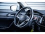 Volkswagen T-Cross 1.0 TSI Life | Cruise control adaptief | Parkeersensoren voor en achter | Trekhaak
