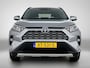 Toyota RAV4 2.5 Hybrid Dynamic | Navigatie | Parkeersensoren achter | Elektrische achterklep Climate Control | Cruise Control Adaptive | Achteruitrijcamera | SL38
