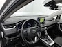 Toyota RAV4 2.5 Hybrid Dynamic | Navigatie | Parkeersensoren achter | Elektrische achterklep Climate Control | Cruise Control Adaptive | Achteruitrijcamera | SL38