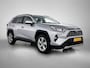 Toyota RAV4 2.5 Hybrid Dynamic | Navigatie | Parkeersensoren achter | Elektrische achterklep Climate Control | Cruise Control Adaptive | Achteruitrijcamera | SL38