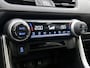 Toyota RAV4 2.5 Hybrid Dynamic | Navigatie | Parkeersensoren achter | Elektrische achterklep Climate Control | Cruise Control Adaptive | Achteruitrijcamera | SL38