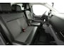 Peugeot Expert Elektrisch Standard Pro 75 kWh L2H1 | Snelladen | SOH 90% | Airco | Cruise | Camera | 3 Zits | 2xSchuifdeur | Carplay