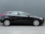 Volvo V40 1.6 T3 Summum NIEUW BINNEN! | LEER | TREKHAAK | KEYLESS | CAMERA | FULL LED | CLIMA | NAVI | VOLLEDIG OH |