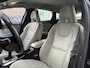 Volvo V40 1.6 T3 Summum NIEUW BINNEN! | LEER | TREKHAAK | KEYLESS | CAMERA | FULL LED | CLIMA | NAVI | VOLLEDIG OH |