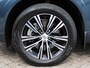 Volvo XC60 2.0 B5 Inscription Automaat / Panoramadak / Massage voorstoelen / Trekhaak / Luchtvering / Gelaagde ramen / Head-up Display / Alarm klasse 3