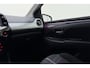 Peugeot 108 1.0 e-VTi Allure 68pk | 5 Deurs | Climate Control | Camera | Lichtmetalen Velgen | Bluetooth | Dealeronderhouden