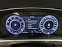 Volkswagen Tiguan 2.0 TSI 4MOTION HIGHLINE NAVIGATIE ADAPTIVE CRUISE CONTROL PANORAMA SCHUIF/KANTELDAK APPLE CARPLAY/ANDROID RIJSTROOKSENSOREN 360 CAMERA TREKHAAK ZEER MOOI !!