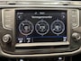 Volkswagen Tiguan 2.0 TSI 4MOTION HIGHLINE NAVIGATIE ADAPTIVE CRUISE CONTROL PANORAMA SCHUIF/KANTELDAK APPLE CARPLAY/ANDROID RIJSTROOKSENSOREN 360 CAMERA TREKHAAK ZEER MOOI !!